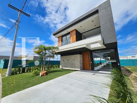 Sobrado com 176m², 4 dormitórios, 4 suítes, 2 vagas, Wave Home Resort em Xangri-Lá