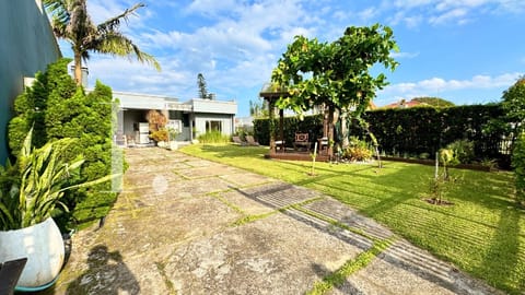 Casa com 90m², 3 dormitórios, 1 suíte, 2 vagas, no bairro Arpoador em Xangri-Lá