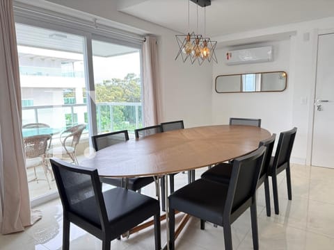 Apartamento com 132m², 3 dormitórios, 1 suíte, 2 vagas, Green Square em Xangri-Lá