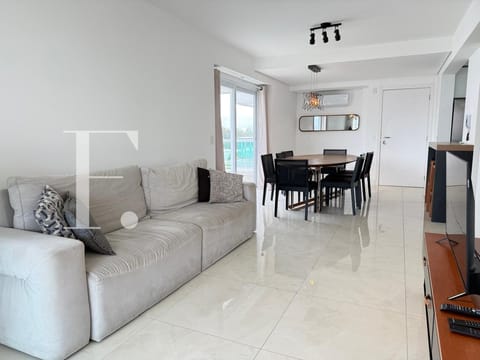 Apartamento com 132m², 3 dormitórios, 1 suíte, 2 vagas, Green Square em Xangri-Lá