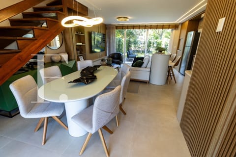 Sobrado com 105m², 3 dormitórios, 2 vagas, Gaia Atlântida Residences em Xangri-Lá