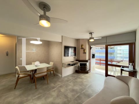 Apartamento com 78m², 2 dormitórios, 1 suíte, 1 vaga, Edifício Paço da Calçada em Xangri-Lá