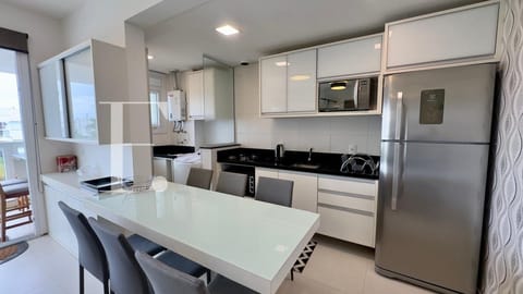 Apartamento com 132m², 2 dormitórios, 1 suíte, 2 vagas, Rossi Atlântida em Xangri-Lá