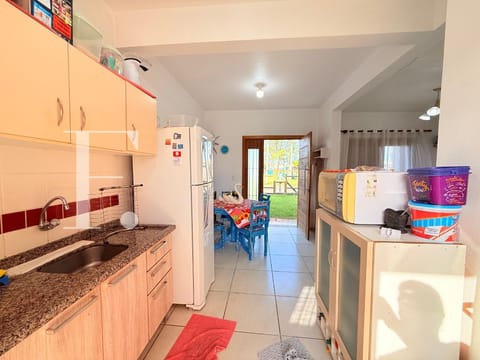 Duplex com 78m², 3 dormitórios, 2 vagas, no bairro Rainha do Mar em Xangri-Lá