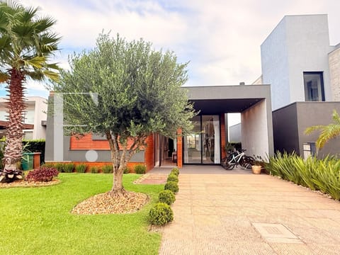 Casa Condomínio com 188m², 4 dormitórios, 4 suítes, Riviera em Xangri-Lá
