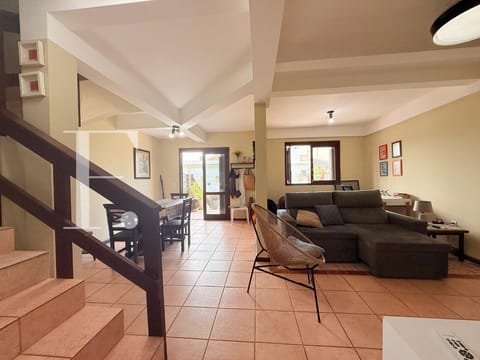 Duplex com 113m², 3 dormitórios, 1 suíte, no bairro Rainha do Mar em Xangri-Lá