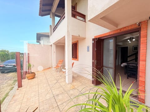 Duplex com 113m², 3 dormitórios, 1 suíte, no bairro Rainha do Mar em Xangri-Lá