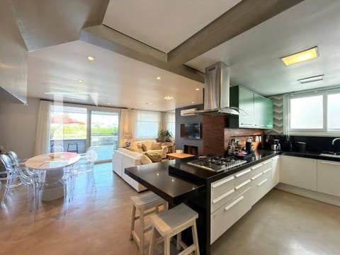 Apartamento com 230m², 4 dormitórios, 2 suítes, 2 vagas, Rossi Atlântida em Xangri-Lá