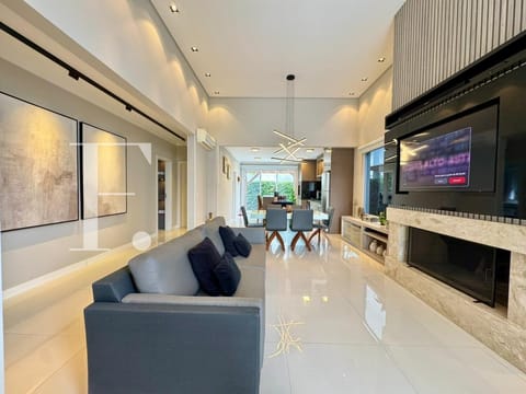 Casa Condomínio com 150m², 3 dormitórios, 3 suítes, 2 vagas, Acqualina em Xangri-Lá