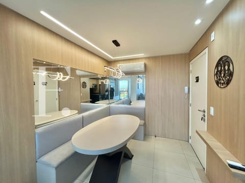 Apartamento com 74m², 3 dormitórios, 1 suíte, 2 vagas, Thera Santorini em Xangri-Lá