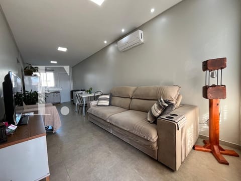 Casa com 62m², 2 dormitórios, 1 suíte, 1 vaga, no bairro Rainha do Mar em Xangri-Lá