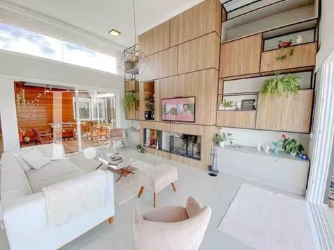 Casa Condomínio com 198m², 3 dormitórios, 3 suítes, 2 vagas, Riviera em Xangri-Lá