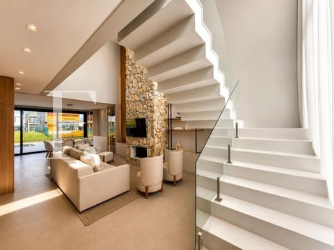 Sobrado com 217m², 4 dormitórios, 4 suítes, 2 vagas, Zen Concept Resort em Xangri-Lá