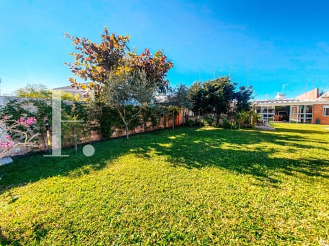 Casa com 175m², 7 dormitórios, 1 suíte, 4 vagas, no bairro Centro de Xangri-Lá em Xangri-Lá