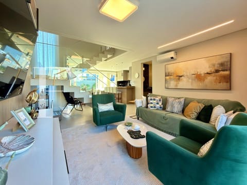 Sobrado com 220m², 4 dormitórios, 4 suítes, 2 vagas, Blue em Xangri-Lá