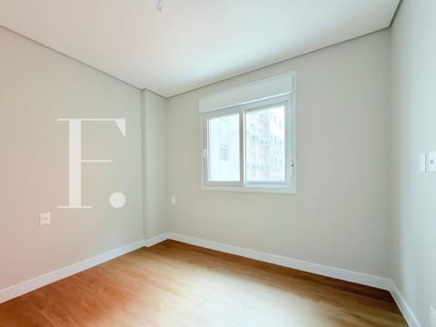 Apartamento com 63m², 2 dormitórios, 1 suíte, 1 vaga, One Residence em Capão da Canoa