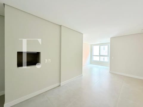 Apartamento com 63m², 2 dormitórios, 1 suíte, 1 vaga, One Residence em Capão da Canoa