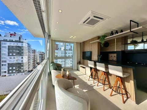 Apartamento com 90m², 3 dormitórios, 3 suítes, 1 vaga, Del Paine em Capão da Canoa