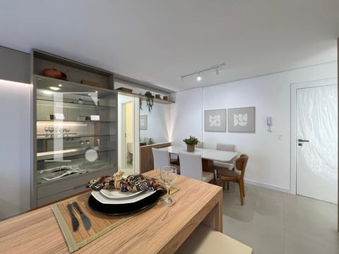Apartamento com 72m², 2 dormitórios, 2 suítes, 1 vaga, Del Paine em Capão da Canoa