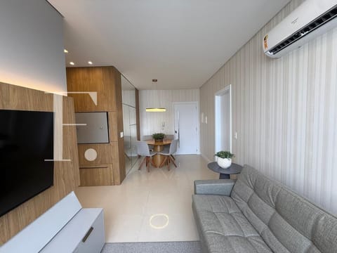 Apartamento com 78m², 2 dormitórios, 1 suíte, 1 vaga, Absoluto Palace em Capão da Canoa