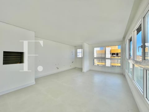 Apartamento com 100m², 3 dormitórios, 3 suítes, 1 vaga, Milano Rooftop Club em Capão da Canoa