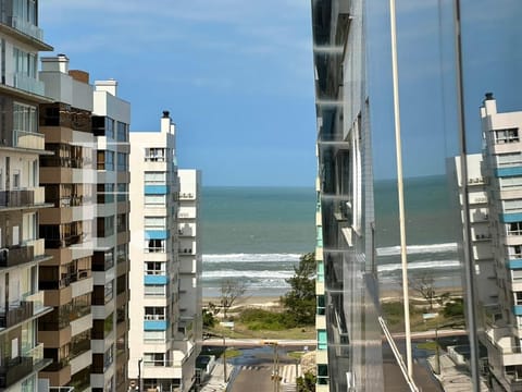 Apartamento com 129m², 3 dormitórios, 1 suíte, 2 vagas, Deise em Capão da Canoa