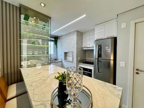Apartamento com 75m², 2 dormitórios, 1 suíte, 1 vaga, Via Del Mare em Capão da Canoa