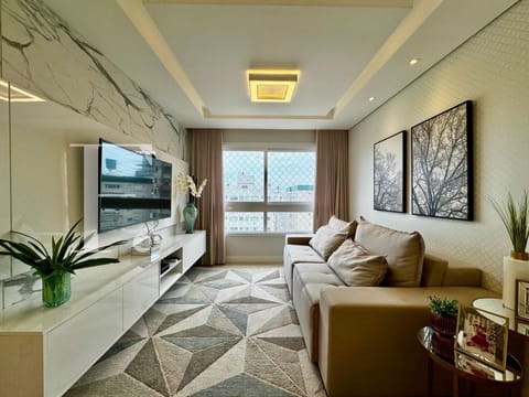 Apartamento com 75m², 2 dormitórios, 1 suíte, 1 vaga, Via Del Mare em Capão da Canoa