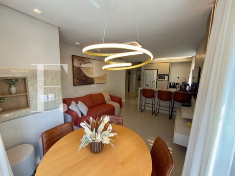 Apartamento com 65m², 2 dormitórios, 2 suítes, 1 vaga, London em Capão da Canoa