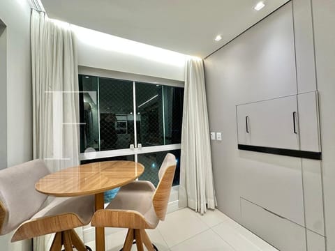 Apartamento com 75m², 2 dormitórios, 1 suíte, 1 vaga, Lewgoy em Capão da Canoa