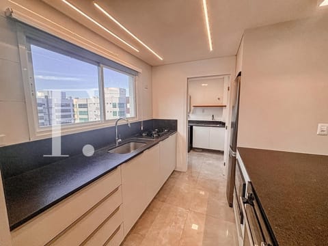 Apartamento com 107m², 3 dormitórios, 1 suíte, 2 vagas, Vittorio Emanuele em Capão da Canoa