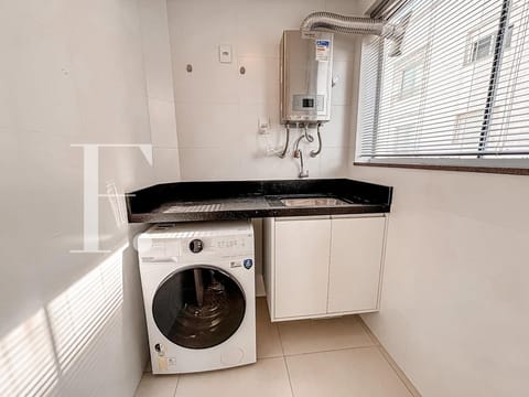 Apartamento com 117m², 3 dormitórios, 3 suítes, 3 vagas, Edifício Antônio Daltoé em Capão da Canoa