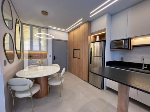 Apartamento com 89m², 2 dormitórios, 1 suíte, 1 vaga, View Residence em Capão da Canoa