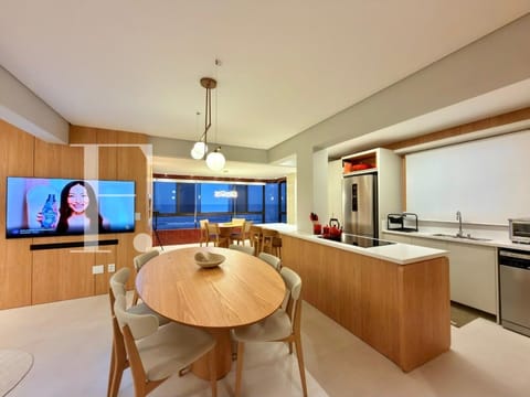 Apartamento com 137m², 3 dormitórios, 1 suíte, 2 vagas, Edifício Esther em Capão da Canoa