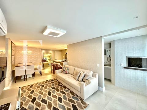 Apartamento com 77m², 2 dormitórios, 1 suíte, 1 vaga, Atlantida Tower em Capão da Canoa