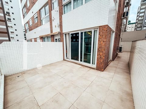 Apartamento com 122m², 2 dormitórios, 1 suíte, 1 vaga, Chateau Martina em Capão da Canoa