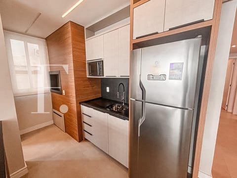 Apartamento com 90m², 3 dormitórios, 1 suíte, 2 vagas, Plaza Mayor em Capão da Canoa