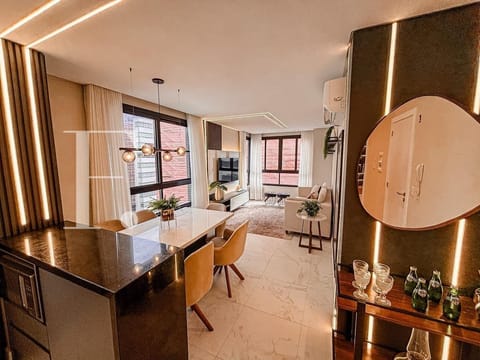 Apartamento com 97m², 2 dormitórios, 1 suíte, 1 vaga, Maria de Luca Pellegrini em Capão da Canoa