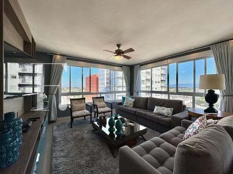 Apartamento com 140m², 3 dormitórios, 1 suíte, 2 vagas, Acqua em Capão da Canoa