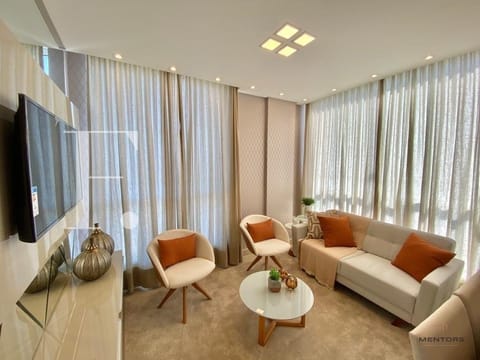 Apartamento com 60m², 2 dormitórios, 1 suíte, 1 vaga, Estevam Palace em Capão da Canoa