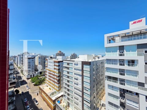 Apartamento com 62m², 2 dormitórios, 1 suíte, 1 vaga, Estevam Palace em Capão da Canoa