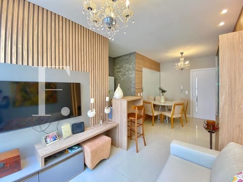 Apartamento com 55m², 2 dormitórios, 1 suíte, 1 vaga, Absoluto Palace em Capão da Canoa
