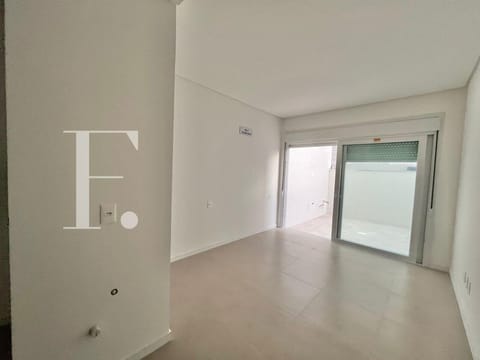 Apartamento com 43m², 1 dormitório, 1 vaga, Chateau Martina em Capão da Canoa