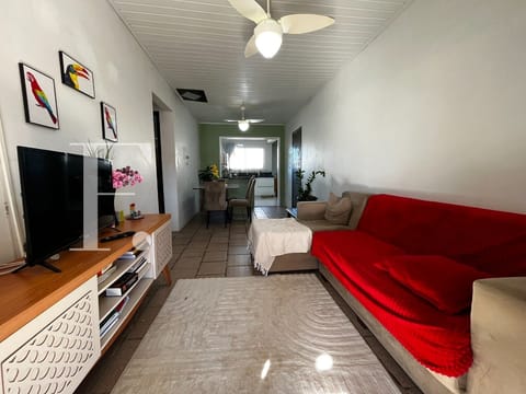 Casa com 130m², 2 dormitórios, 1 vaga, no bairro Remanso em Xangri-Lá