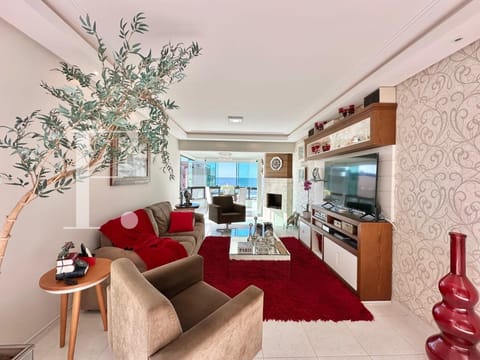 Apartamento com 234m², 4 dormitórios, 1 suíte, 3 vagas, Edifício Isadora em Capão da Canoa