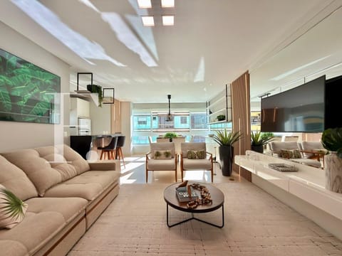 Apartamento com 78m², 2 dormitórios, 1 suíte, 1 vaga, Investe Palace em Capão da Canoa