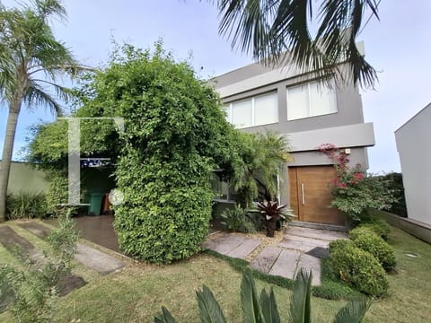 Casa Condomínio com 192m², 4 dormitórios, 3 suítes, 2 vagas, Las Palmas em Xangri-Lá