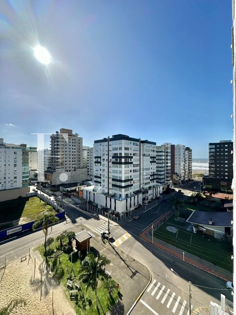 Apartamento com 142m², 3 dormitórios, 1 suíte, 1 vaga, Edifício Norte Leste em Capão da Canoa