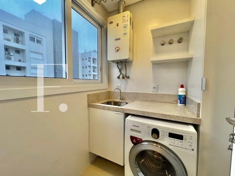 Apartamento com 121m², 2 dormitórios, 2 suítes, 1 vaga, Edifício Diamond Residence em Capão da Canoa