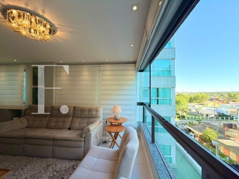 Apartamento com 106m², 3 dormitórios, 1 suíte, 1 vaga, Edifício Requinte em Capão da Canoa